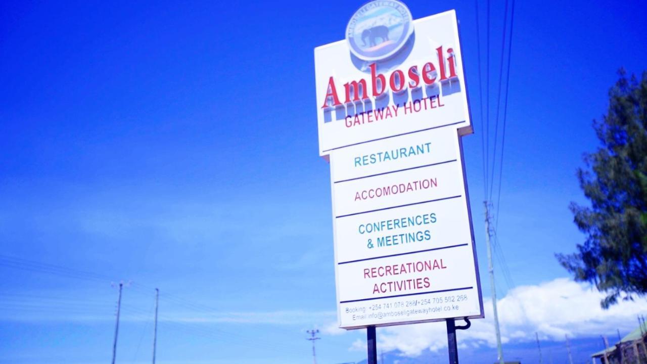 Amboseli Gateway Hotel Kimana Esterno foto
